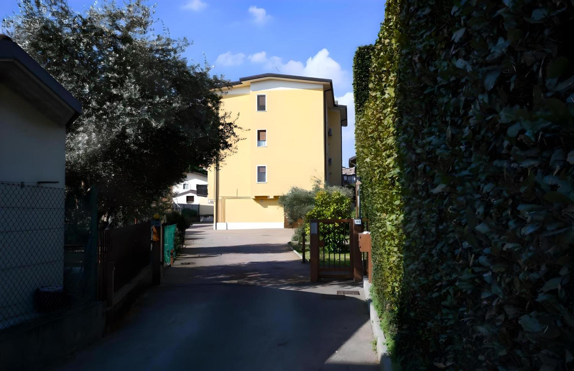 Desenzanoloft Official Partner Marriott Homes & Villas - A Casa Di Sara Family Apartment With Private Parking 代森扎诺-德尔加达 外观 照片