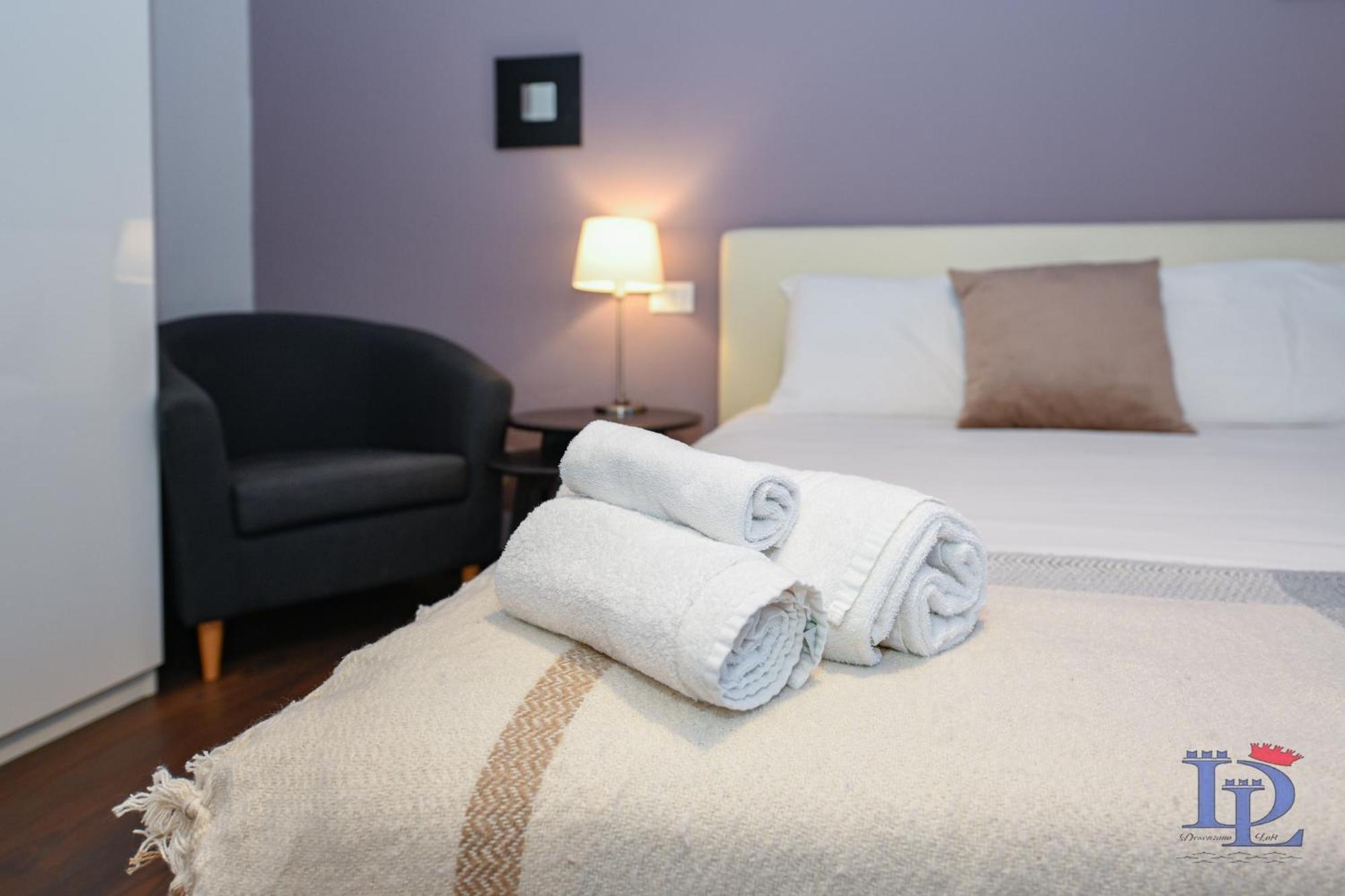 Desenzanoloft Official Partner Marriott Homes & Villas - A Casa Di Sara Family Apartment With Private Parking 代森扎诺-德尔加达 外观 照片